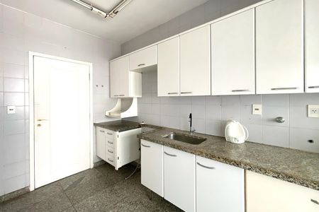 Apartamento à venda com 110m², 3 quartos e 2 vagasCozinha