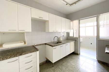 Apartamento à venda com 110m², 3 quartos e 2 vagasCozinha