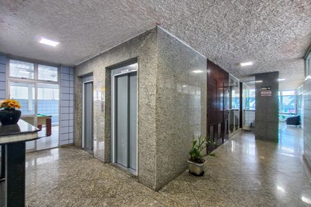 Apartamento para alugar com 72m², 2 quartos e 1 vaga Apartamento para alugar com 72m², 2 quartos e 1 vagaHall de entrada