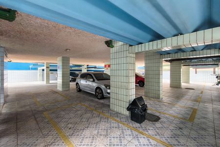 Apartamento para alugar com 72m², 2 quartos e 1 vaga Apartamento para alugar com 72m², 2 quartos e 1 vagaGaragem