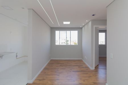 Sala de apartamento para alugar com 2 quartos, 42m² em Vila Princesa Isabel, São Paulo