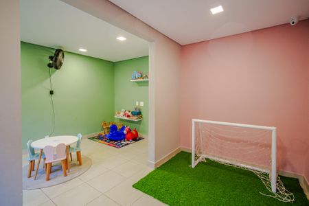 Apartamento para alugar com 32m², 2 quartos e sem vagaÁrea comum - Brinquedoteca