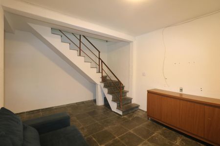 Casa para alugar com 100m², 1 quarto e sem vaga Casa para alugar com 100m², 1 quarto e sem vagaSala