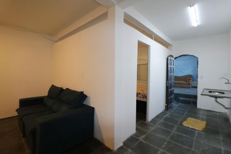 Casa para alugar com 100m², 1 quarto e sem vaga Casa para alugar com 100m², 1 quarto e sem vagaSala