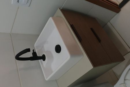 Apartamento para alugar com 50m², 2 quartos e sem vagaBanheiro - torneira