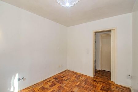 Quarto de apartamento para alugar com 1 quarto, 60m² em Humaitá, Porto Alegre