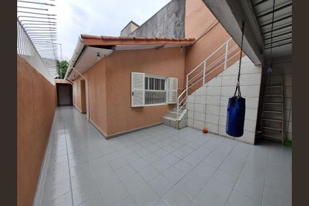 Quintal de casa à venda com 2 quartos, 125m² em Jardim Arpoador, São Paulo