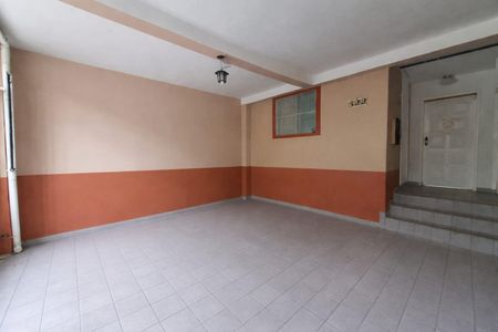 Casa à venda com 125m², 2 quartos e 3 vagas Casa à venda com 125m², 2 quartos e 3 vagasGaragem