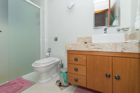 Apartamento à venda com 119m², 3 quartos e 2 vagasBanheiro da Suíte