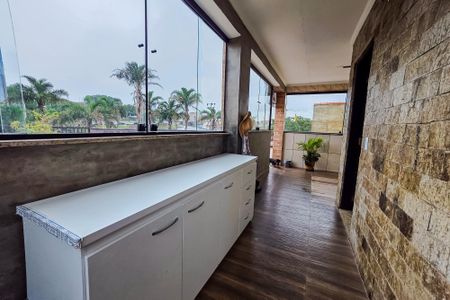 Casa à venda com 230m², 3 quartos e 2 vagas