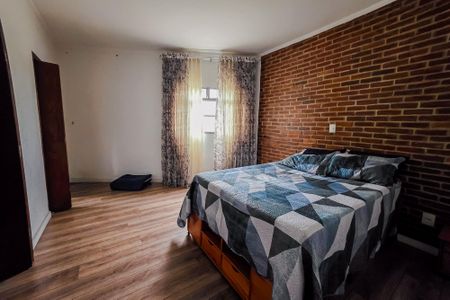 Casa à venda com 230m², 3 quartos e 2 vagas