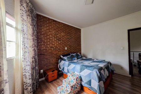 Casa à venda com 3 quartos, 115m² em Jardim Itapoan, Santo André