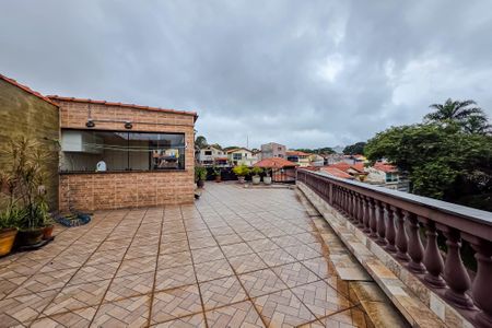 Casa à venda com 230m², 3 quartos e 2 vagas
