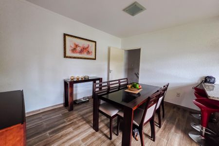 Casa à venda com 230m², 3 quartos e 2 vagas