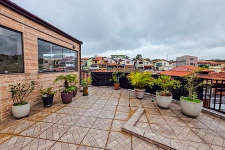 Casa à venda com 230m², 3 quartos e 2 vagas
