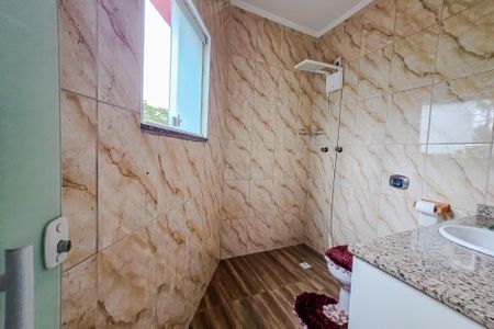 Casa à venda com 230m², 3 quartos e 2 vagas