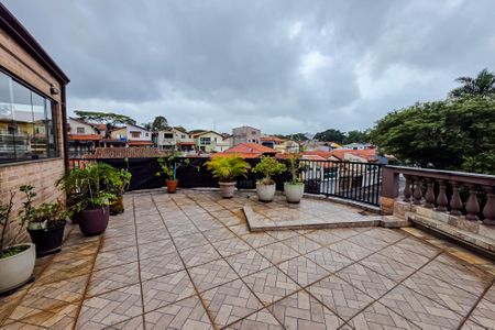 Casa à venda com 230m², 3 quartos e 2 vagas