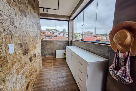 Casa à venda com 230m², 3 quartos e 2 vagas