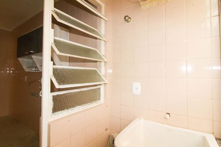 Apartamento à venda com 48m², 1 quarto e sem vagaCozinha e Área de Serviço