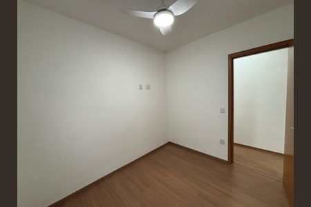 Apartamento para alugar com 68m², 3 quartos e 2 vagas Apartamento para alugar com 68m², 3 quartos e 2 vagasQuarto