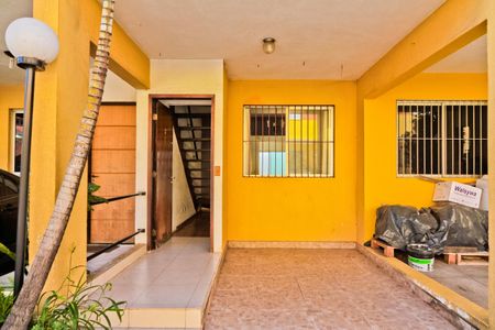 Casa de condomínio à venda com 86m², 2 quartos e 1 vaga Casa de condomínio à venda com 86m², 2 quartos e 1 vagaFachada