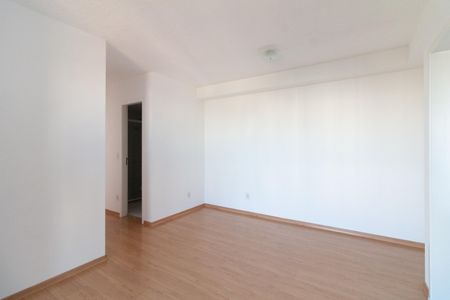 Sala de apartamento para alugar com 2 quartos, 60m² em Jardim das Vertentes, São Paulo