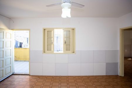 Sala de casa para alugar com 2 quartos, 89m² em Jardim Miriam, São Paulo