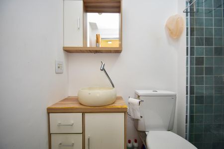 banheiro de apartamento à venda com 2 quartos, 48m² em Cerqueira César, São Paulo
