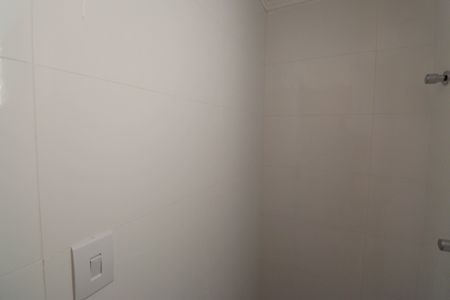Banheiro  de apartamento para alugar com 1 quarto, 30m² em Vila Constança, São Paulo