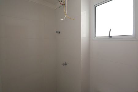 Banheiro  de apartamento para alugar com 1 quarto, 30m² em Vila Constança, São Paulo
