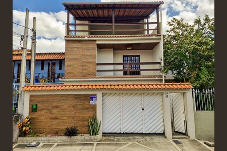 Casa para alugar com 250m², 3 quartos e 1 vagaFachada