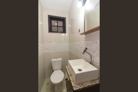 Casa para alugar com 250m², 3 quartos e 1 vagaLavabo