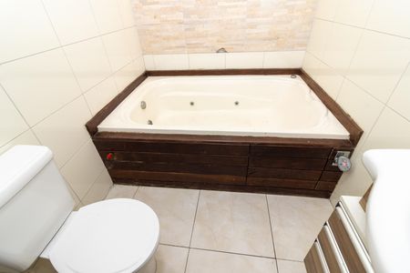 Casa para alugar com 250m², 3 quartos e 1 vagaBanheiro da Suíte 2