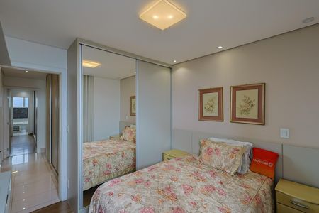 Apartamento à venda com 155m², 4 quartos e 4 vagas