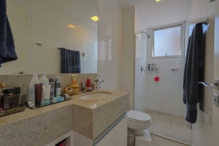 Apartamento à venda com 155m², 4 quartos e 4 vagas