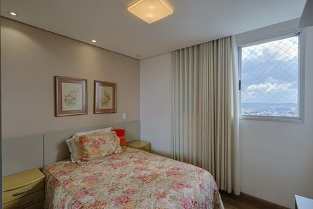 Apartamento à venda com 155m², 4 quartos e 4 vagas
