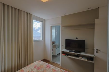 Apartamento à venda com 155m², 4 quartos e 4 vagas