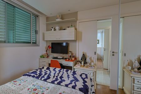 Apartamento à venda com 155m², 4 quartos e 4 vagas