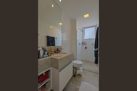 Apartamento à venda com 155m², 4 quartos e 4 vagas