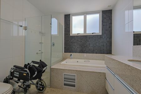 Apartamento à venda com 155m², 4 quartos e 4 vagas