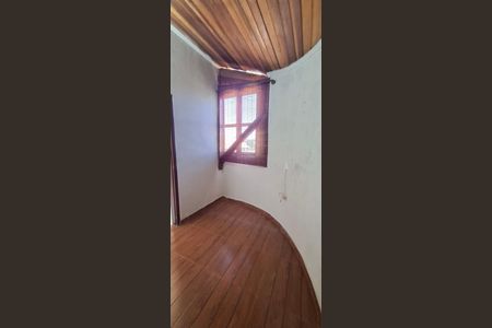 Casa de condomínio para alugar com 180m², 3 quartos e 2 vagas Casa de condomínio para alugar com 180m², 3 quartos e 2 vagasCloset da suíte 3
