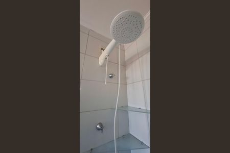Casa de condomínio para alugar com 180m², 3 quartos e 2 vagas Casa de condomínio para alugar com 180m², 3 quartos e 2 vagasBanheiro da Suíte 2
