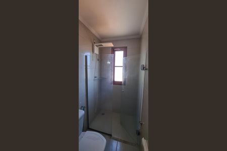 Casa de condomínio para alugar com 180m², 3 quartos e 2 vagas Casa de condomínio para alugar com 180m², 3 quartos e 2 vagasBanheiro da Suíte 3
