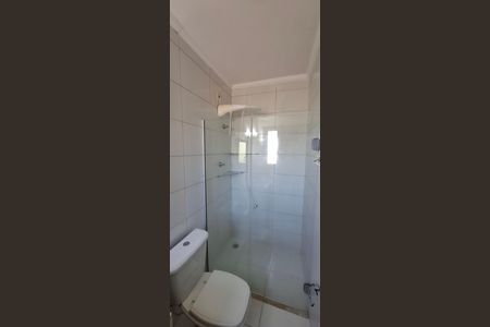 Casa de condomínio para alugar com 180m², 3 quartos e 2 vagas Casa de condomínio para alugar com 180m², 3 quartos e 2 vagasBanheiro da Suíte 2