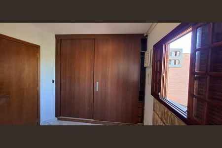 Casa de condomínio para alugar com 180m², 3 quartos e 2 vagas Casa de condomínio para alugar com 180m², 3 quartos e 2 vagasSuíte 2