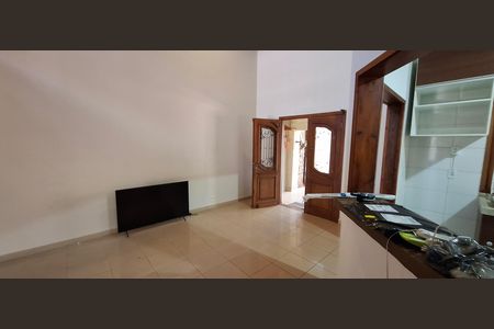Casa de condomínio para alugar com 180m², 3 quartos e 2 vagas Casa de condomínio para alugar com 180m², 3 quartos e 2 vagasSala