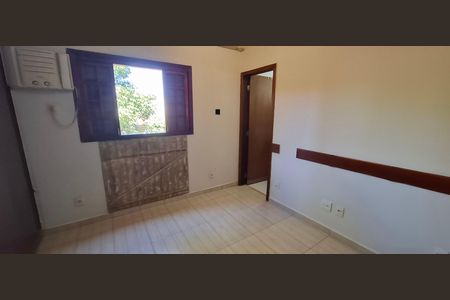 Casa de condomínio para alugar com 180m², 3 quartos e 2 vagas Casa de condomínio para alugar com 180m², 3 quartos e 2 vagasSuíte 2