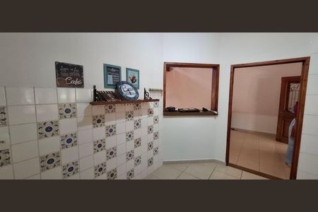 Casa de condomínio para alugar com 180m², 3 quartos e 2 vagas Casa de condomínio para alugar com 180m², 3 quartos e 2 vagasCozinha
