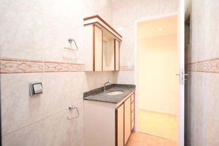 Casa à venda com 120m², 2 quartos e 2 vagasBanheiro Social