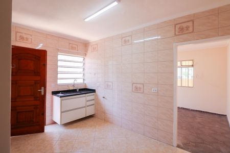 Casa à venda com 120m², 2 quartos e 2 vagasCozinha